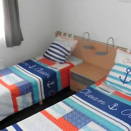Villa Oasis - 3 Confortables - Piscine Privee & Barbecue