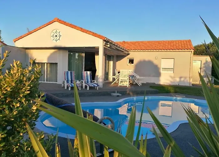 别墅 Splendid Oasis - 3 Bedrooms - Private Pool 莱萨布勒-多洛讷